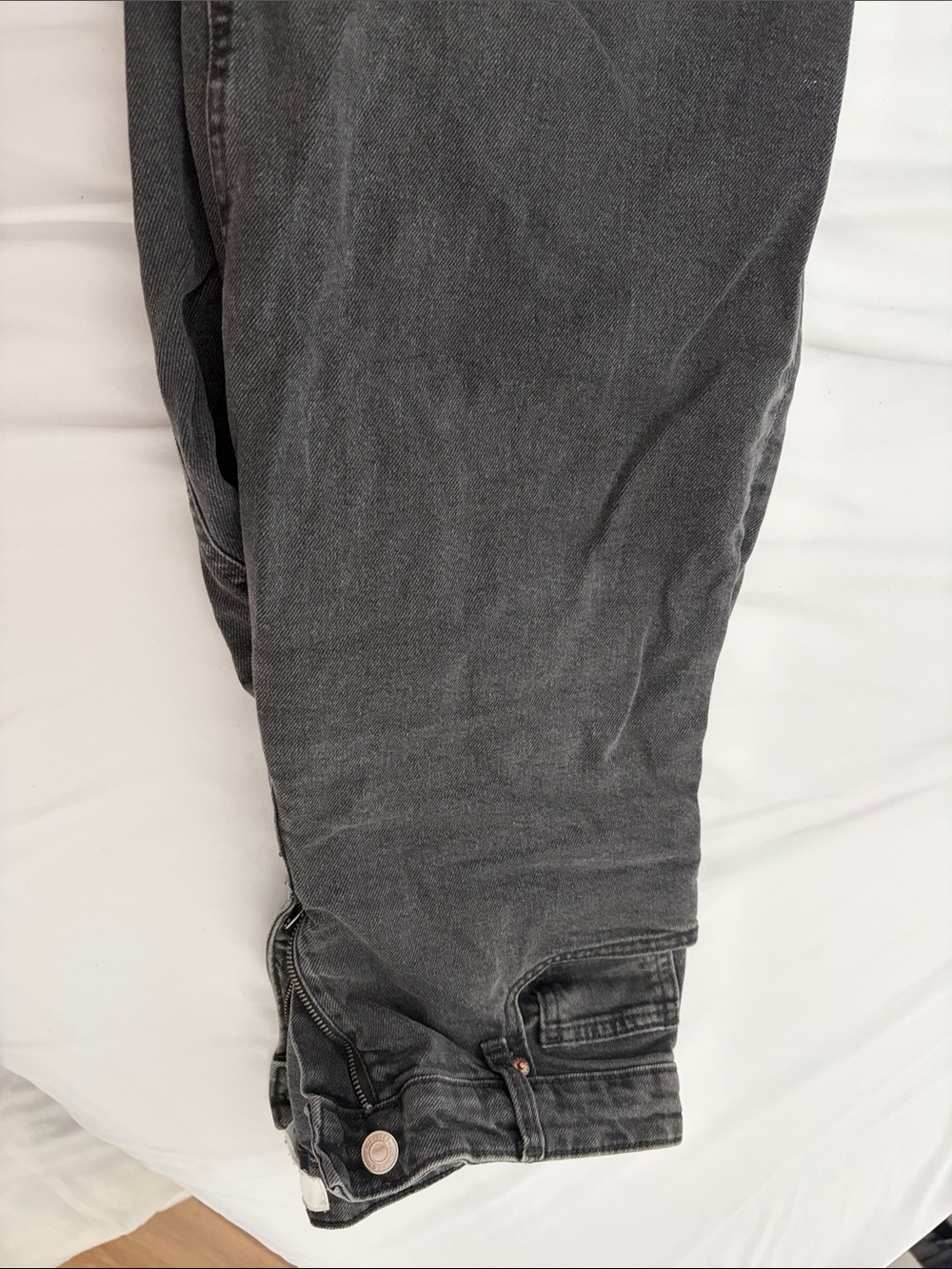 H&M Women's Straight Leg Jeans - Charcoal Gray